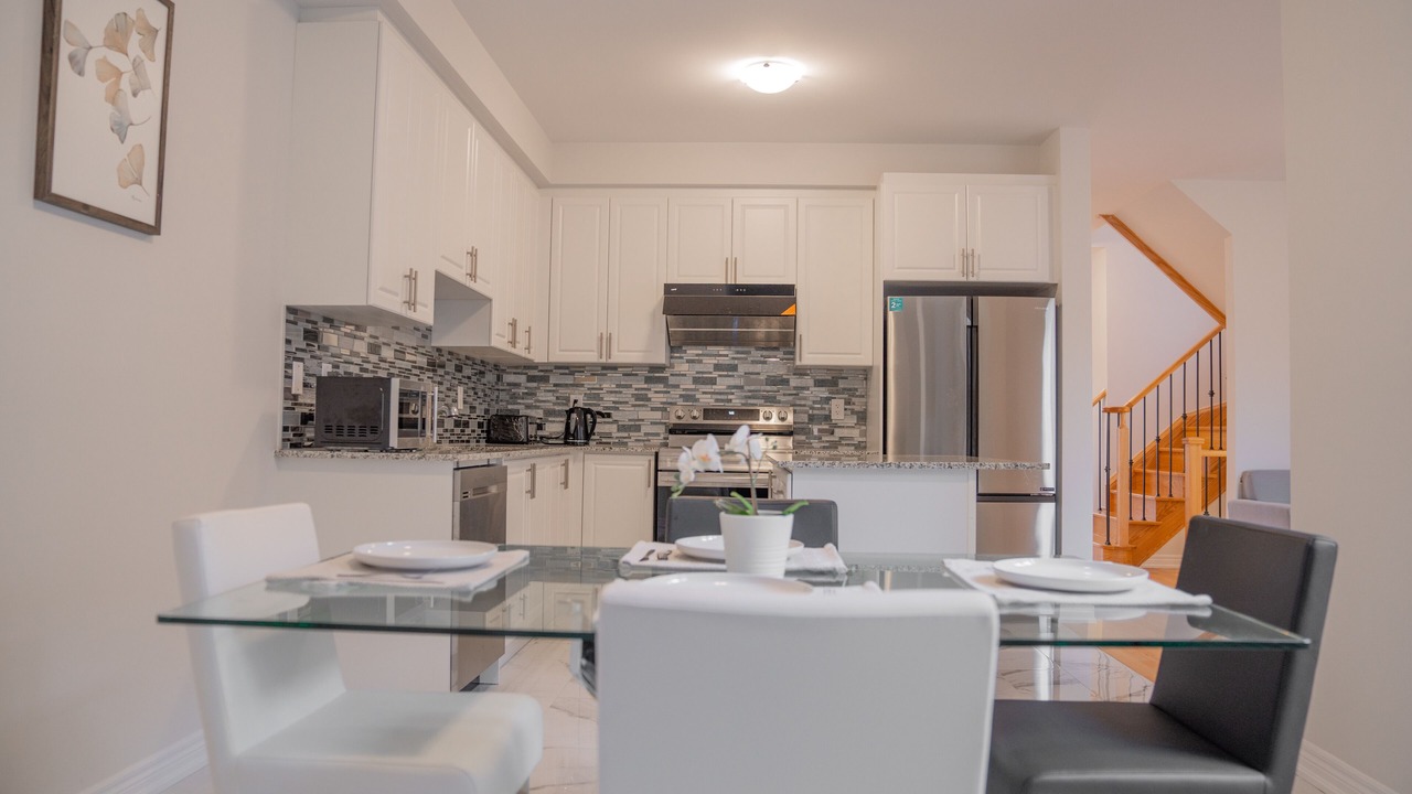 Photo of Livingroom in Markham