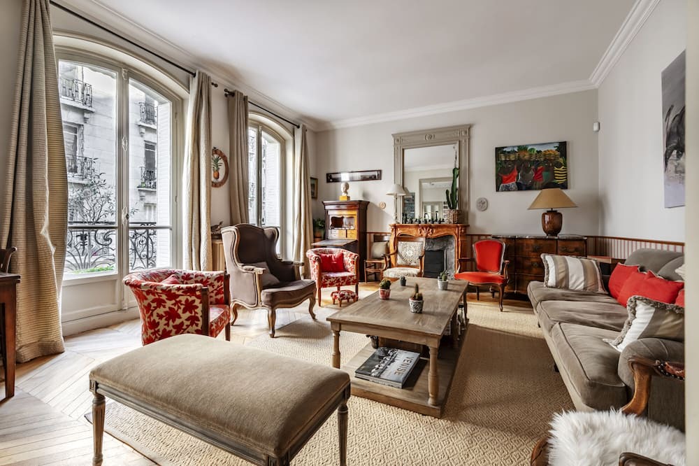 Photo of Livingroom in Passy