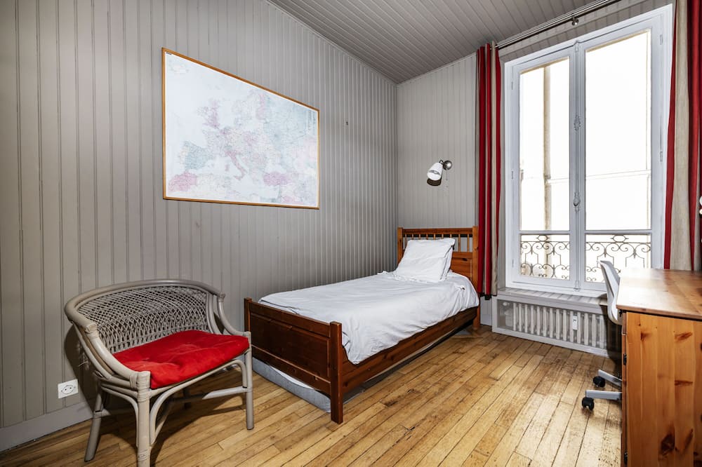 Photo of Bedroom in Passy