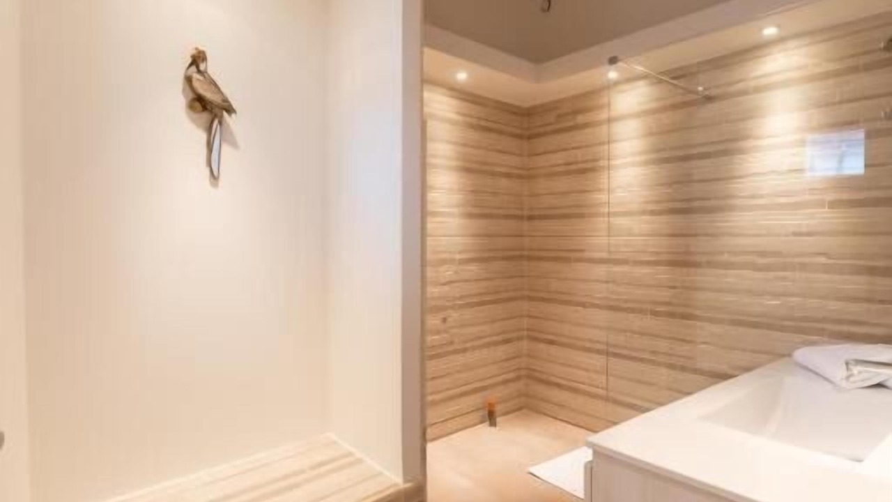 Photo of Bathroom in Montevrain