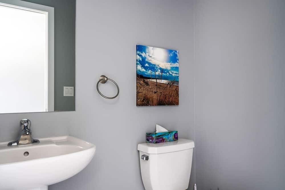 Photo of Bathroom in The Blue Mountains