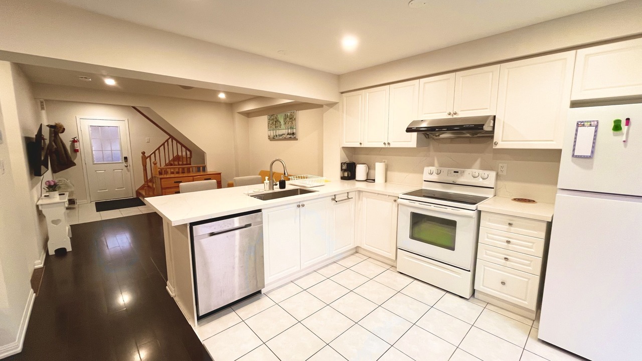 Photo of Kitchen in Halton Regional Municipality