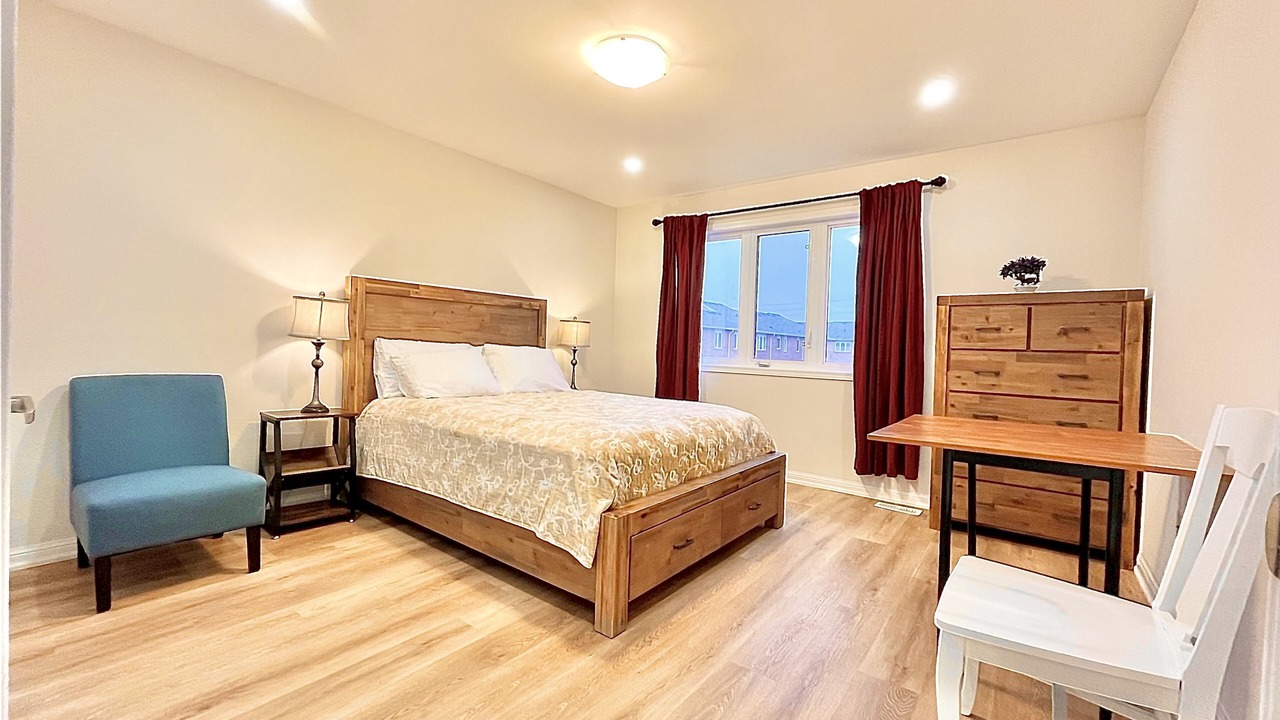 Photo of Bedroom in Halton Regional Municipality