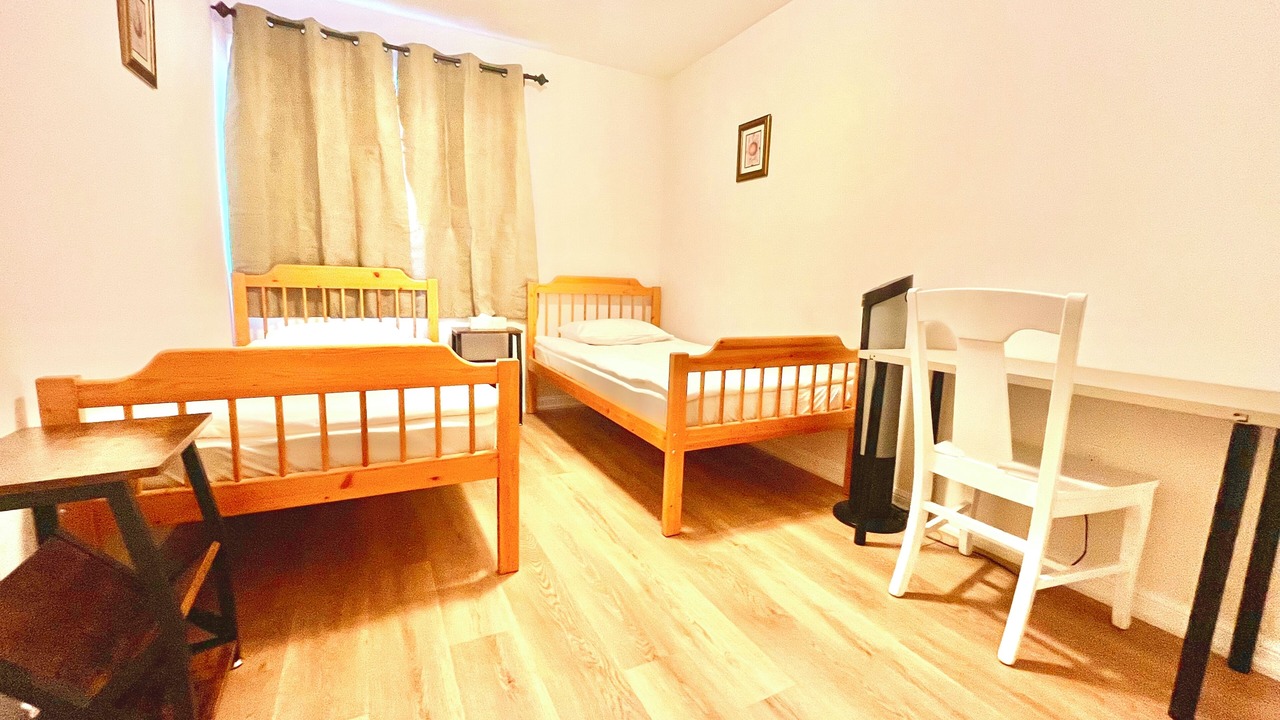Photo of Bedroom in Halton Regional Municipality