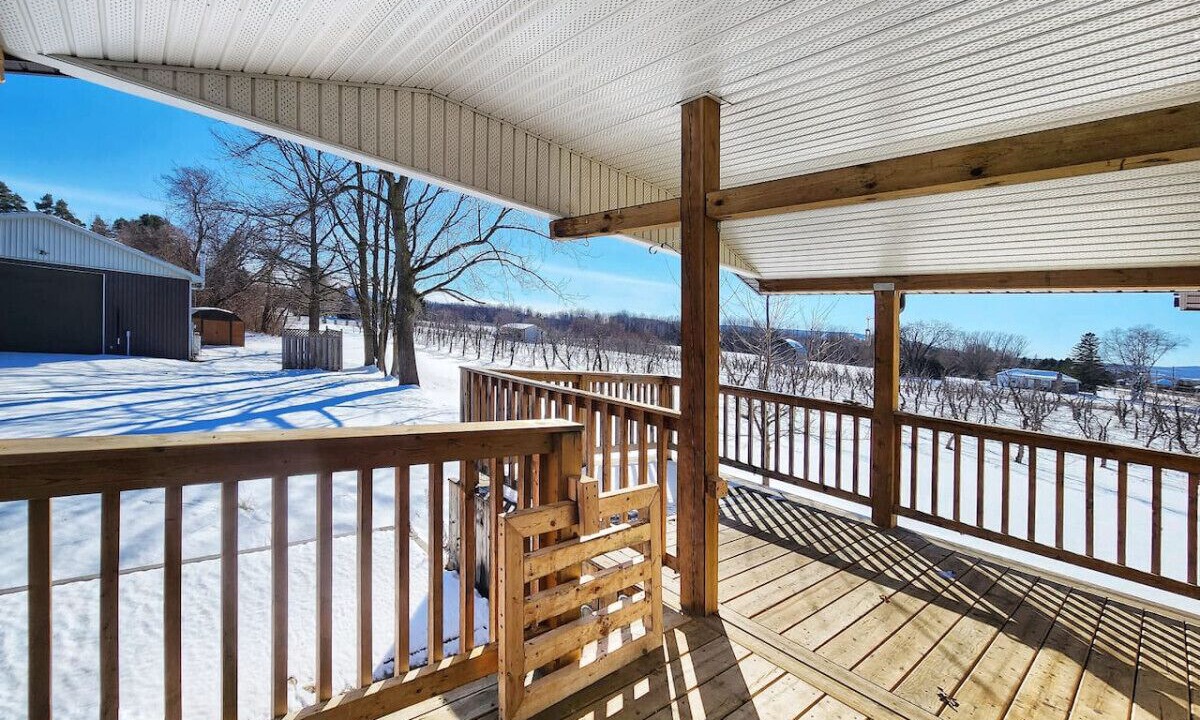 Photo of Outdoor in Clearview