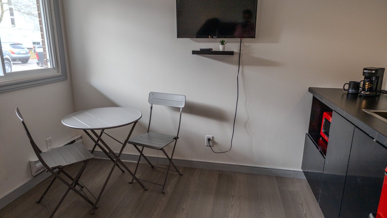 Photo of Livingroom in Jacksons Point