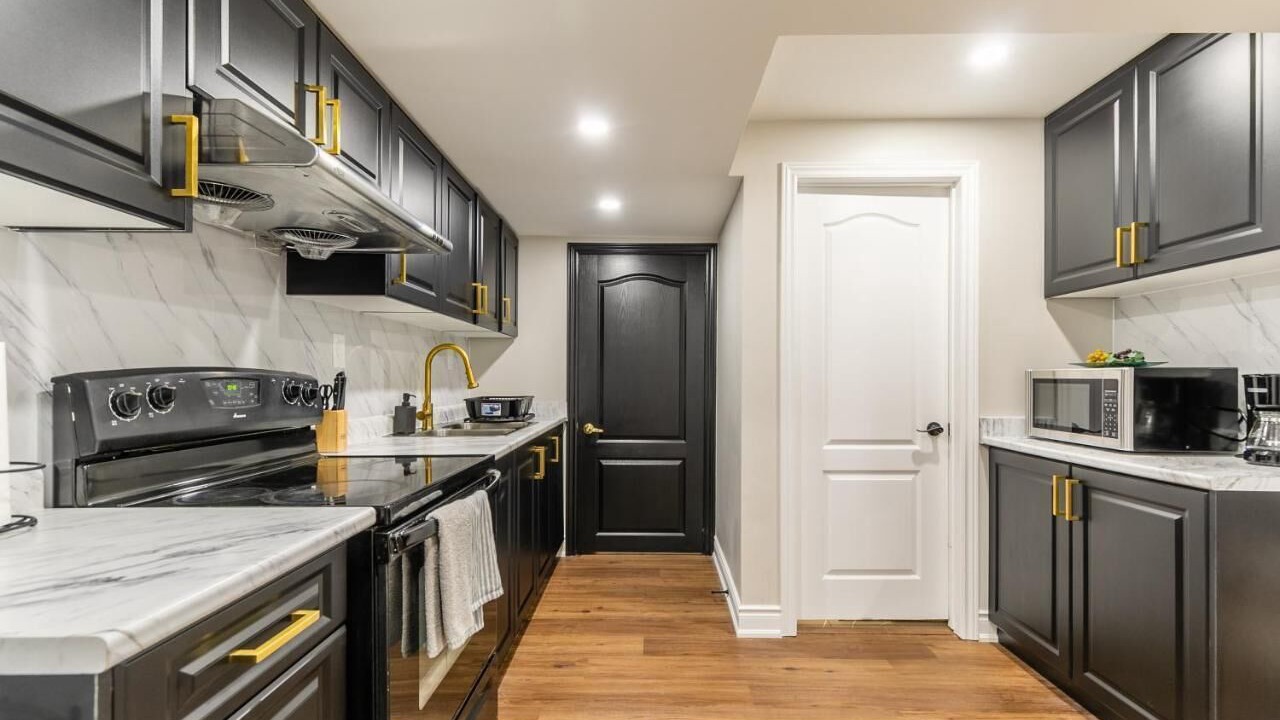 Photo of Kitchen in Central Erin Mills