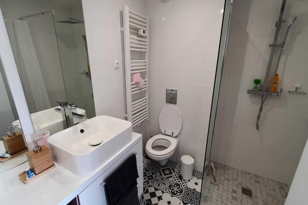 Photo of Bathroom in Magny-le-Hongre