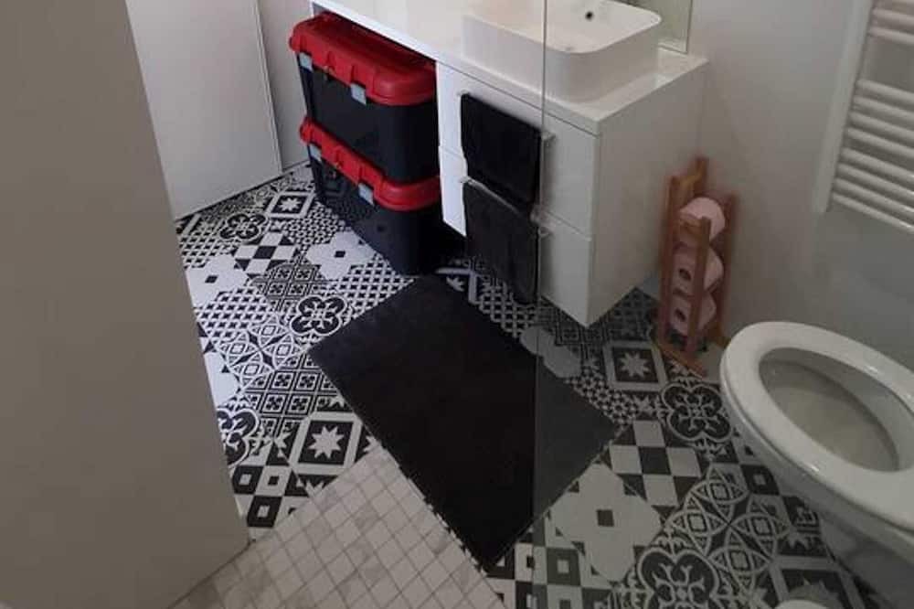 Photo of Bathroom in Magny-le-Hongre