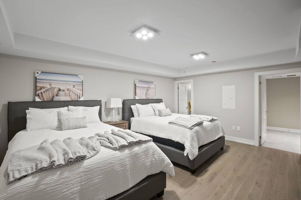 Photo of Bedroom in Church and Wellesley