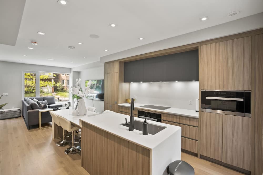 Photo of Kitchen in Church and Wellesley