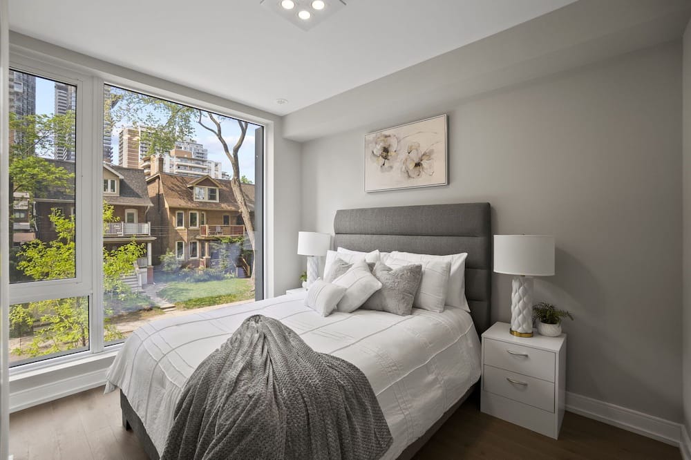 Photo of Bedroom in Church and Wellesley