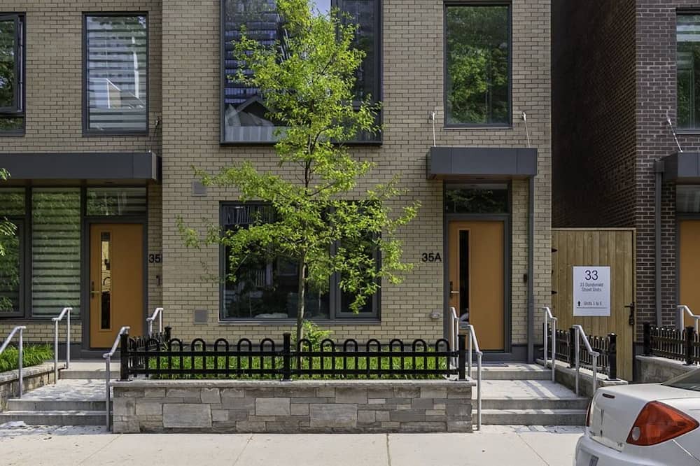 Photo of Outdoor in Church and Wellesley