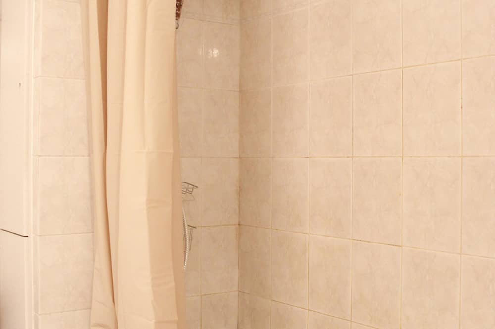 Photo of Bathroom in Parc-de-Montsouris