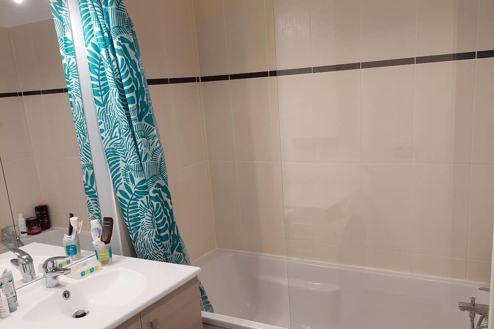 Photo of Bathroom in Thiais