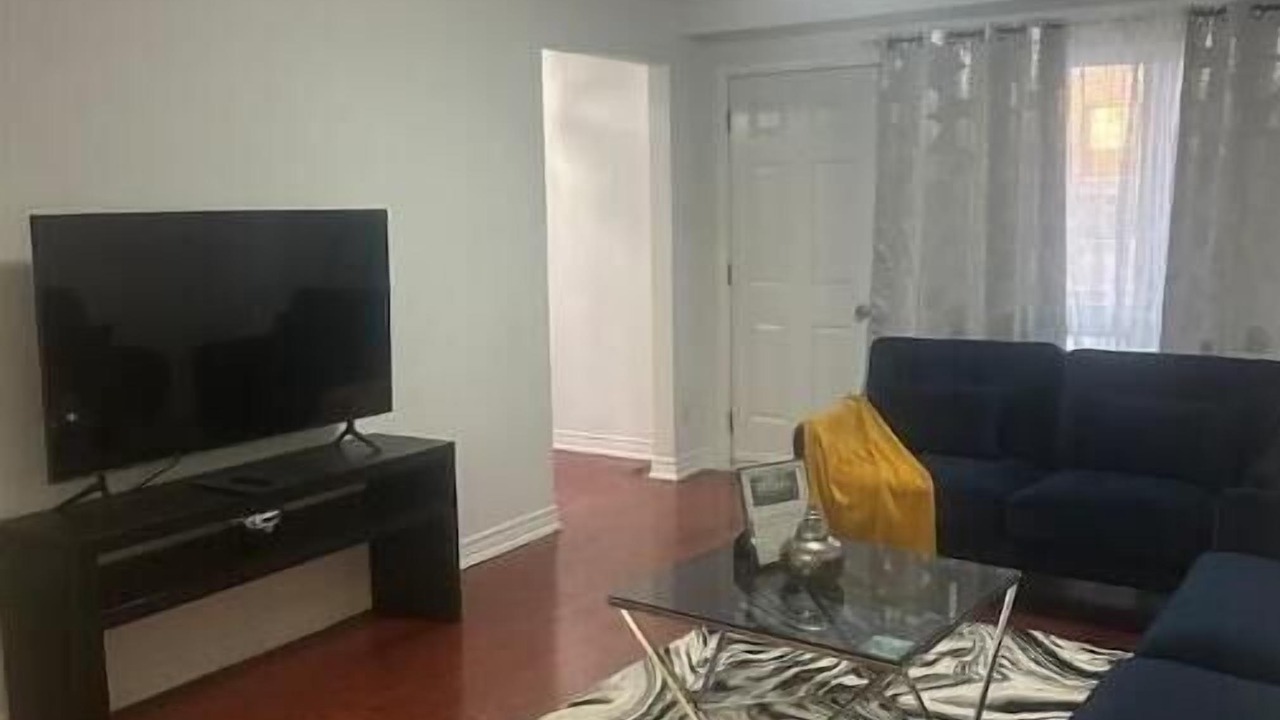 Photo of Livingroom in Downsview