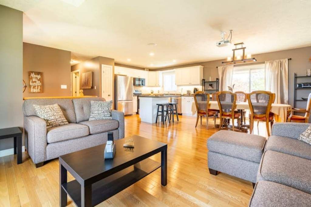 Photo of Livingroom in Port Elgin