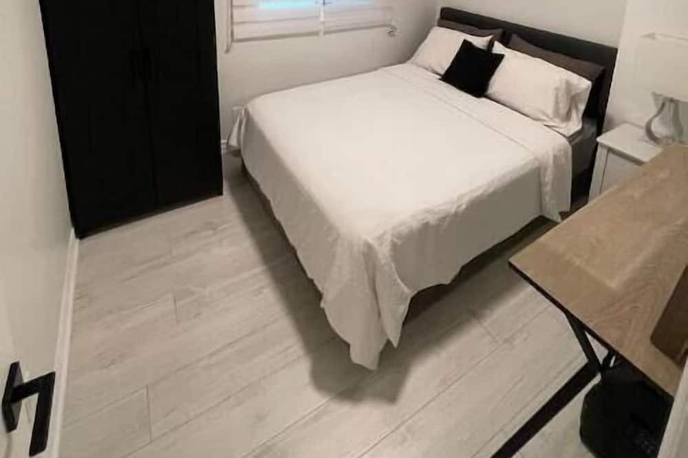 Photo of Bedroom in Pefferlaw