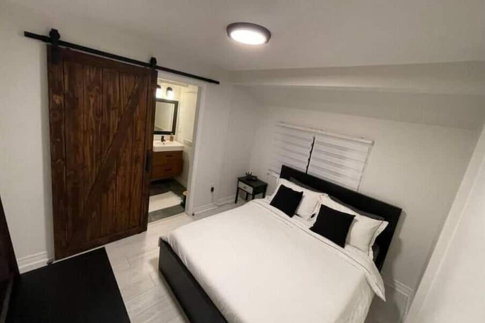 Photo of Bedroom in Pefferlaw