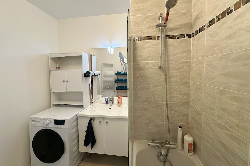 Photo of Bathroom in Bussy-Saint-Georges