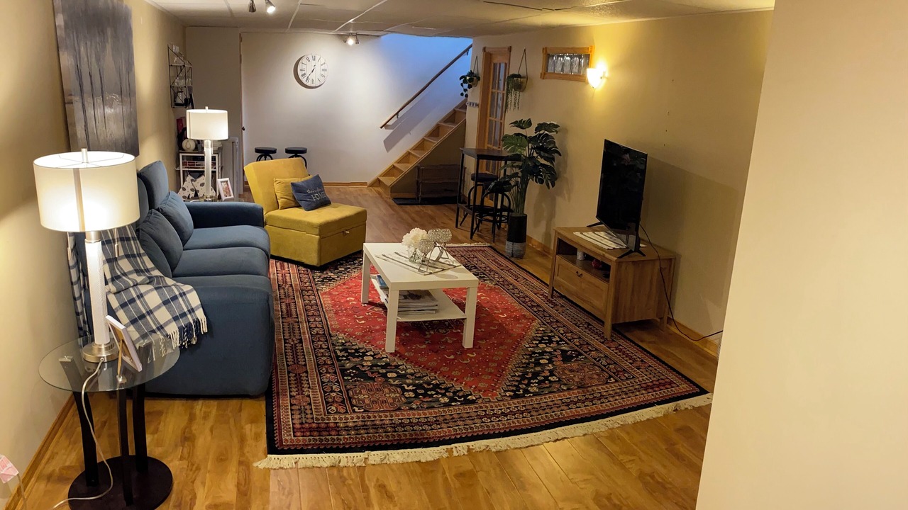 Photo of Livingroom in Dundas