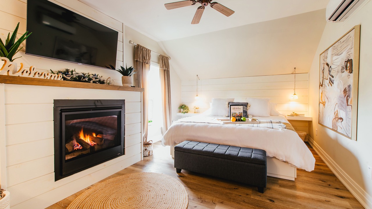 Photo of Bedroom in Cayuga