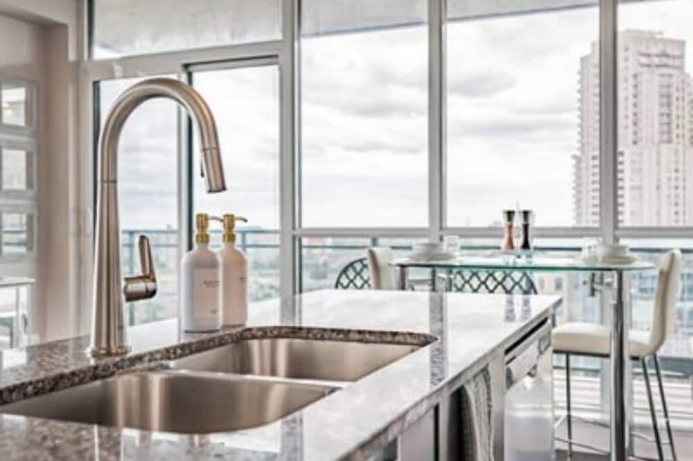 Photo of Kitchen in Hurontario