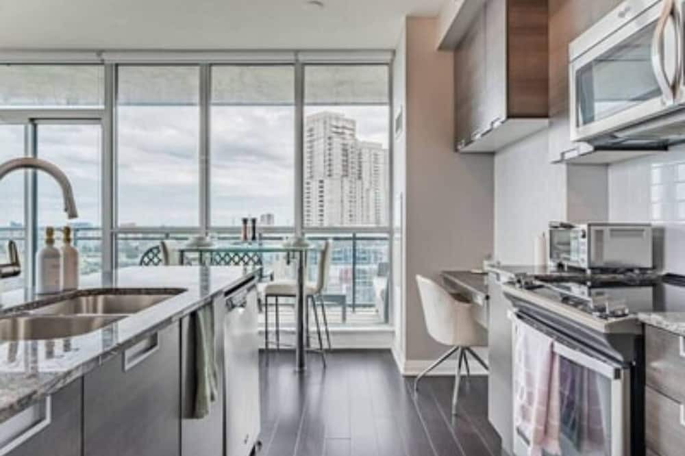 Photo of Kitchen in Hurontario