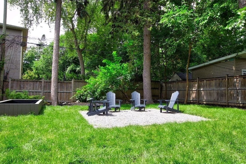 Photo of Outdoor in Upper Beaches