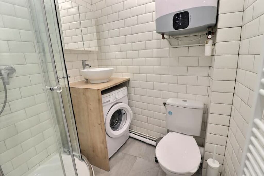 Photo of Bathroom in Quartier de la Chapelle