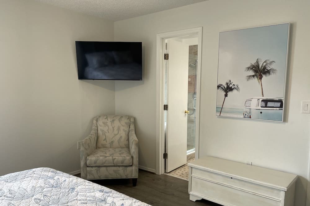 Photo of Bedroom in Brooksville