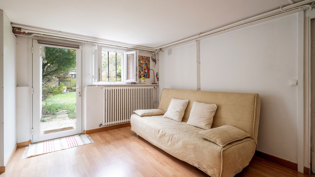 Photo of Others in Suresnes