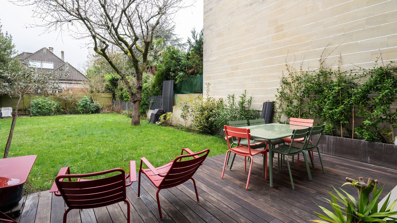 Photo of Outdoor in Suresnes
