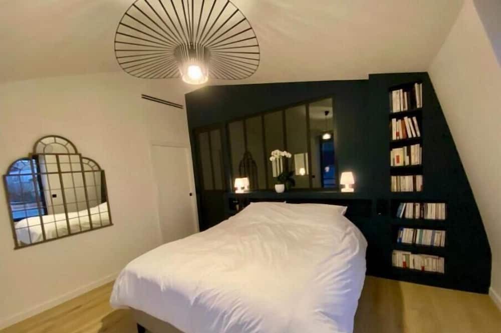 Photo of Bedroom in La Garenne-Colombes