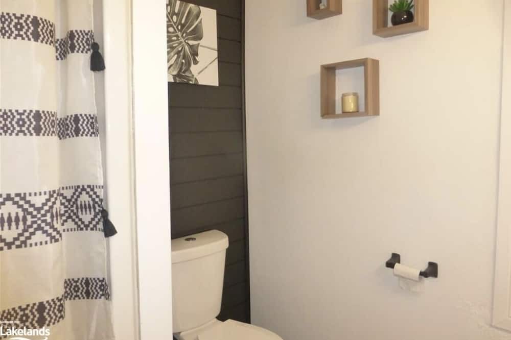 Photo of Bathroom in Owen Sound