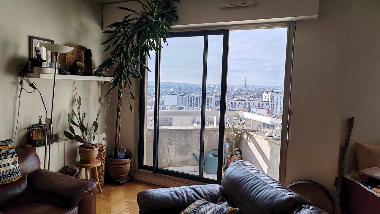 Photo of Livingroom in Combat