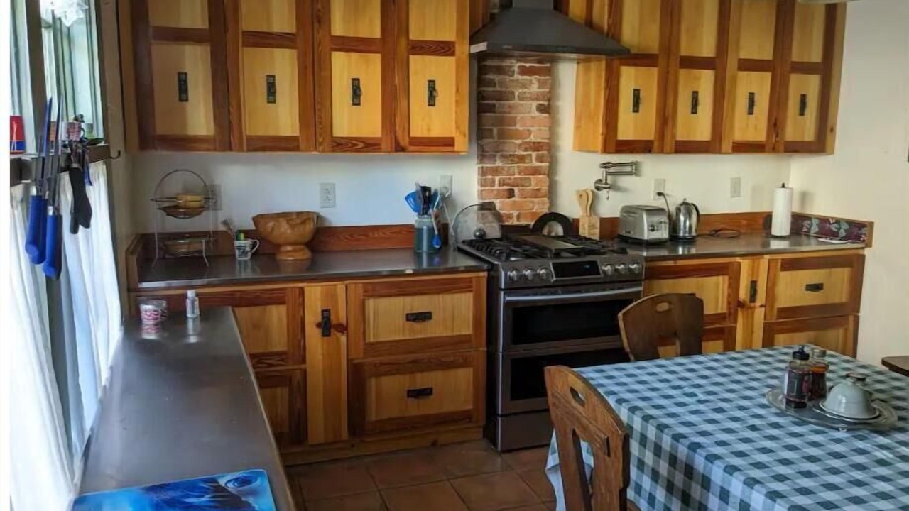 Photo of Kitchen in Arcadia Historic District