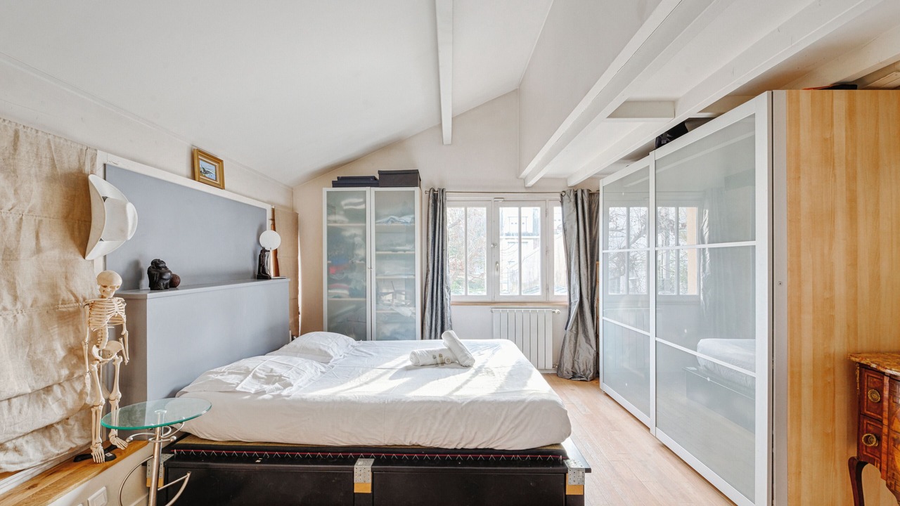 Photo of Others in Les Puces de Saint-Ouen