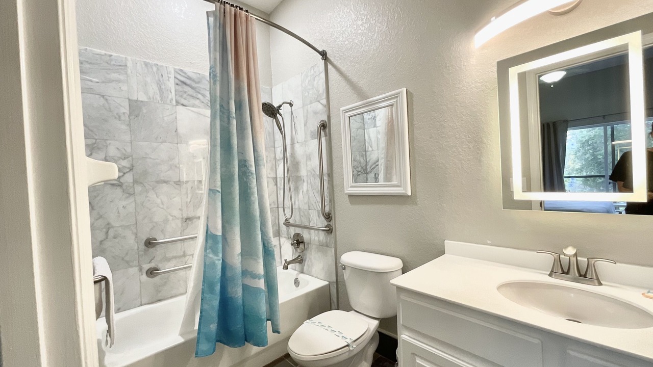 Photo of Bathroom in Bahama Bay
