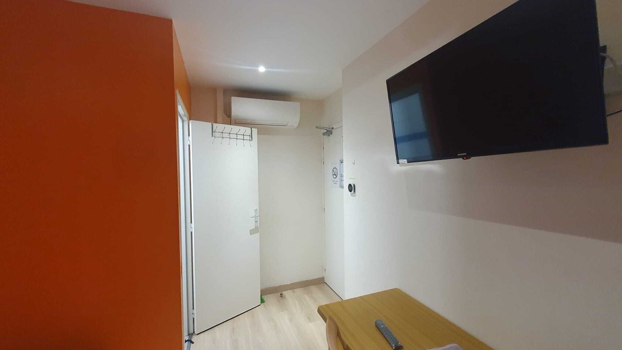 Photo of Bedroom in La Courneuve