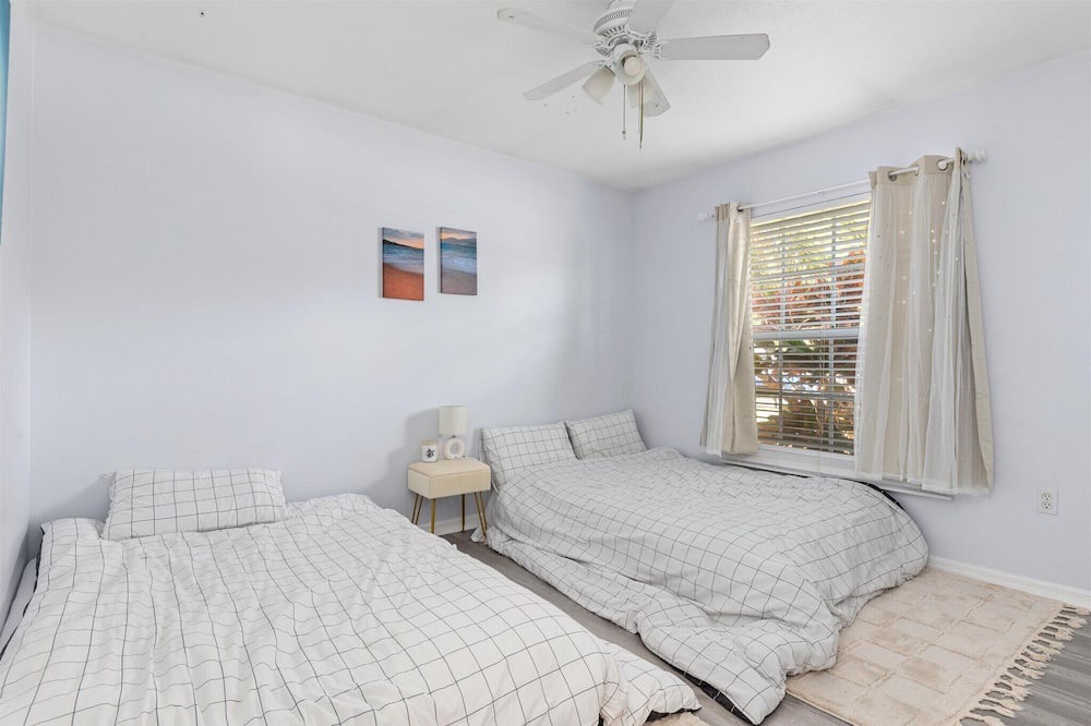 Photo of Bedroom in Bee Ridge
