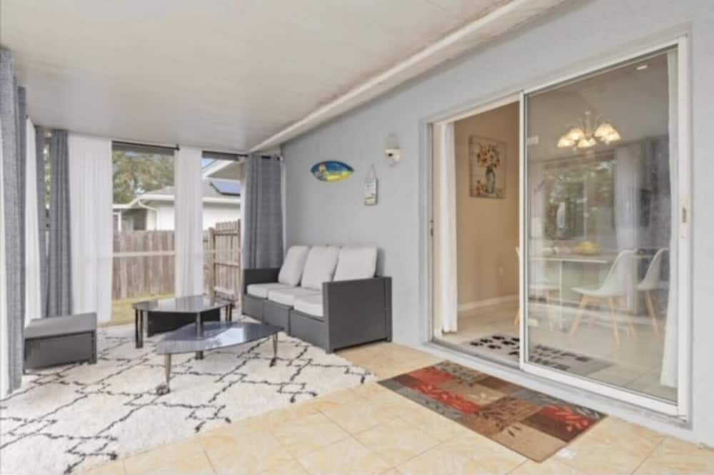 Photo of Patio Balcony in Bee Ridge