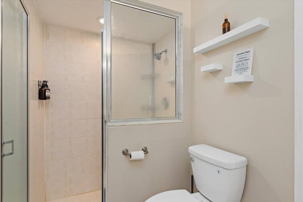 Photo of Bathroom in Bee Ridge
