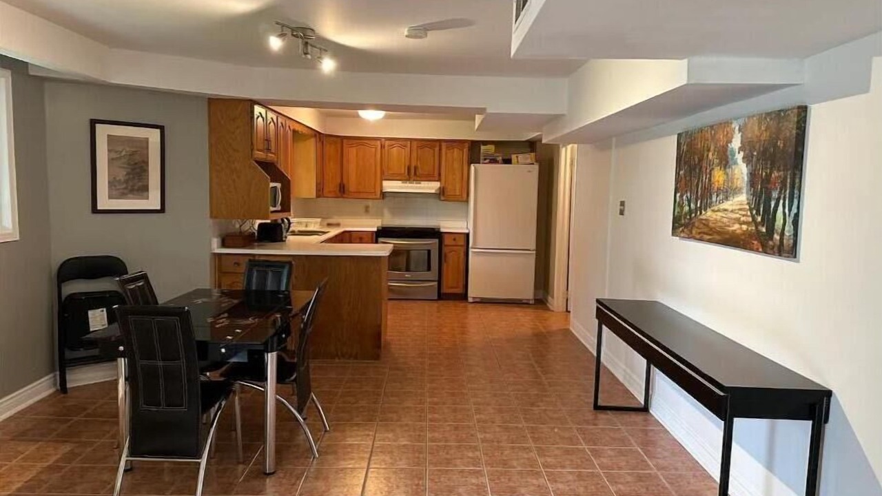 Photo of Kitchen in Central Erin Mills