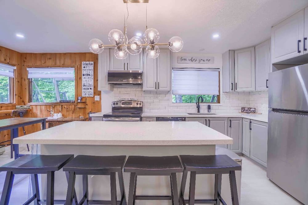 Photo of Kitchen in Coboconk