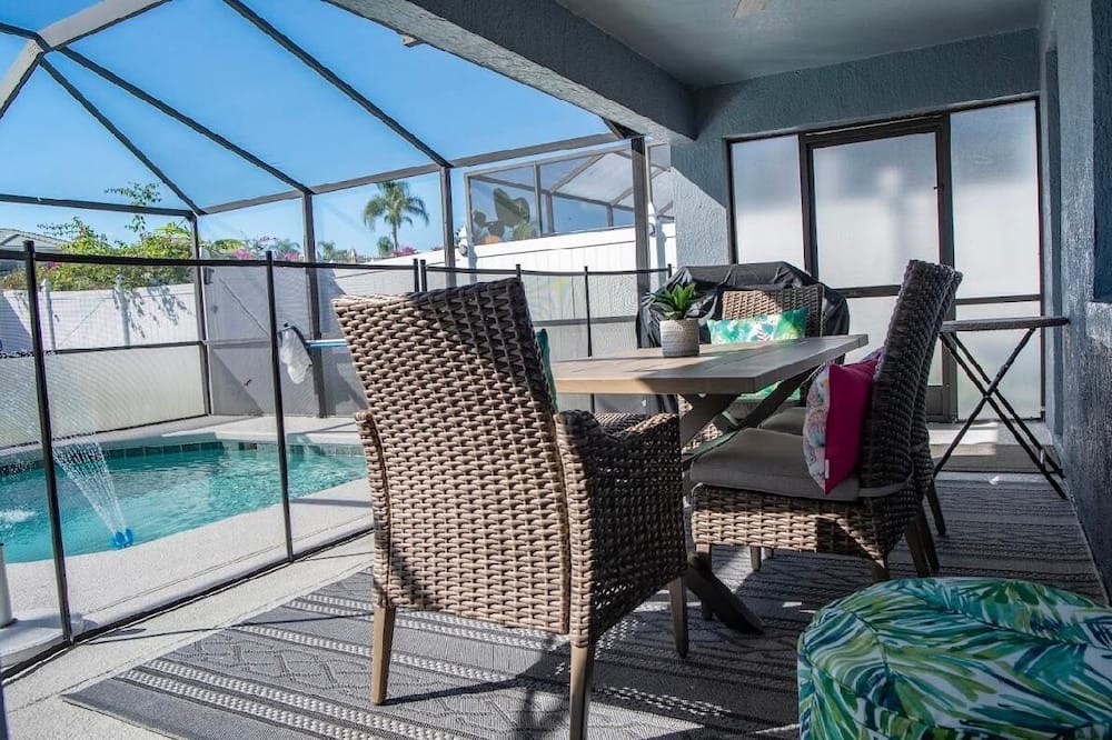 Photo of Outdoor in Hillcrest Estates