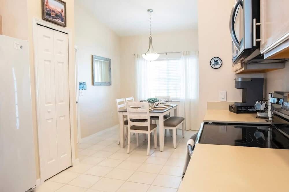 Photo of Others in Hillcrest Estates