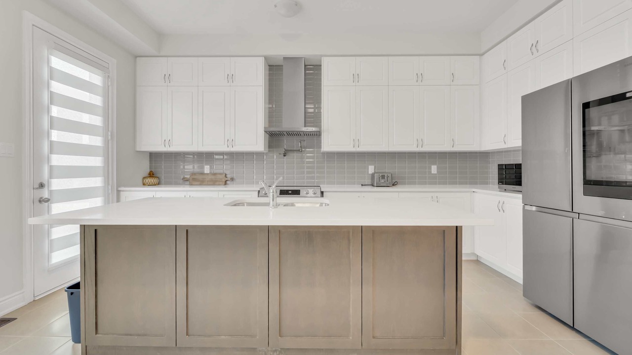 Photo of Kitchen in Oakville