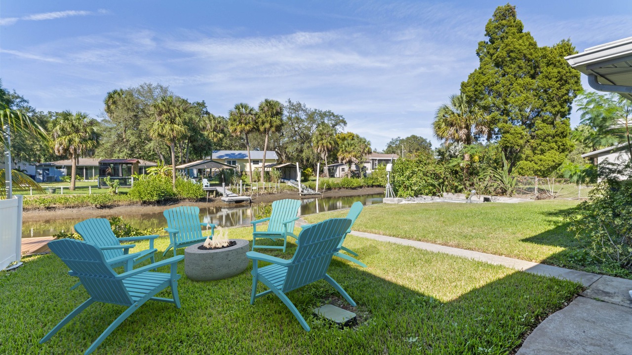 Photo of Outdoor in Palm River-Clair Mel
