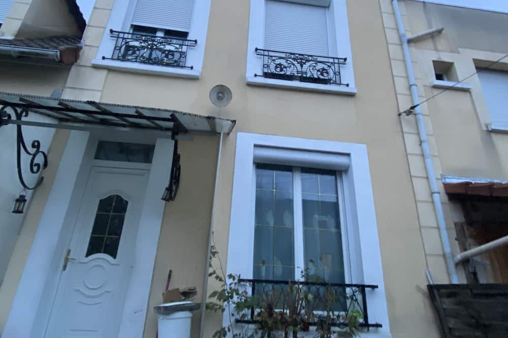 Photo of Outdoor in Arnouville